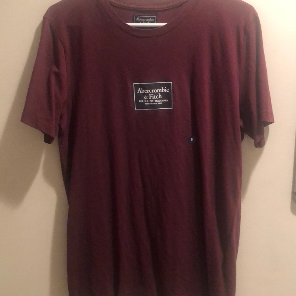 Men’s medium  Burgundy Shirt